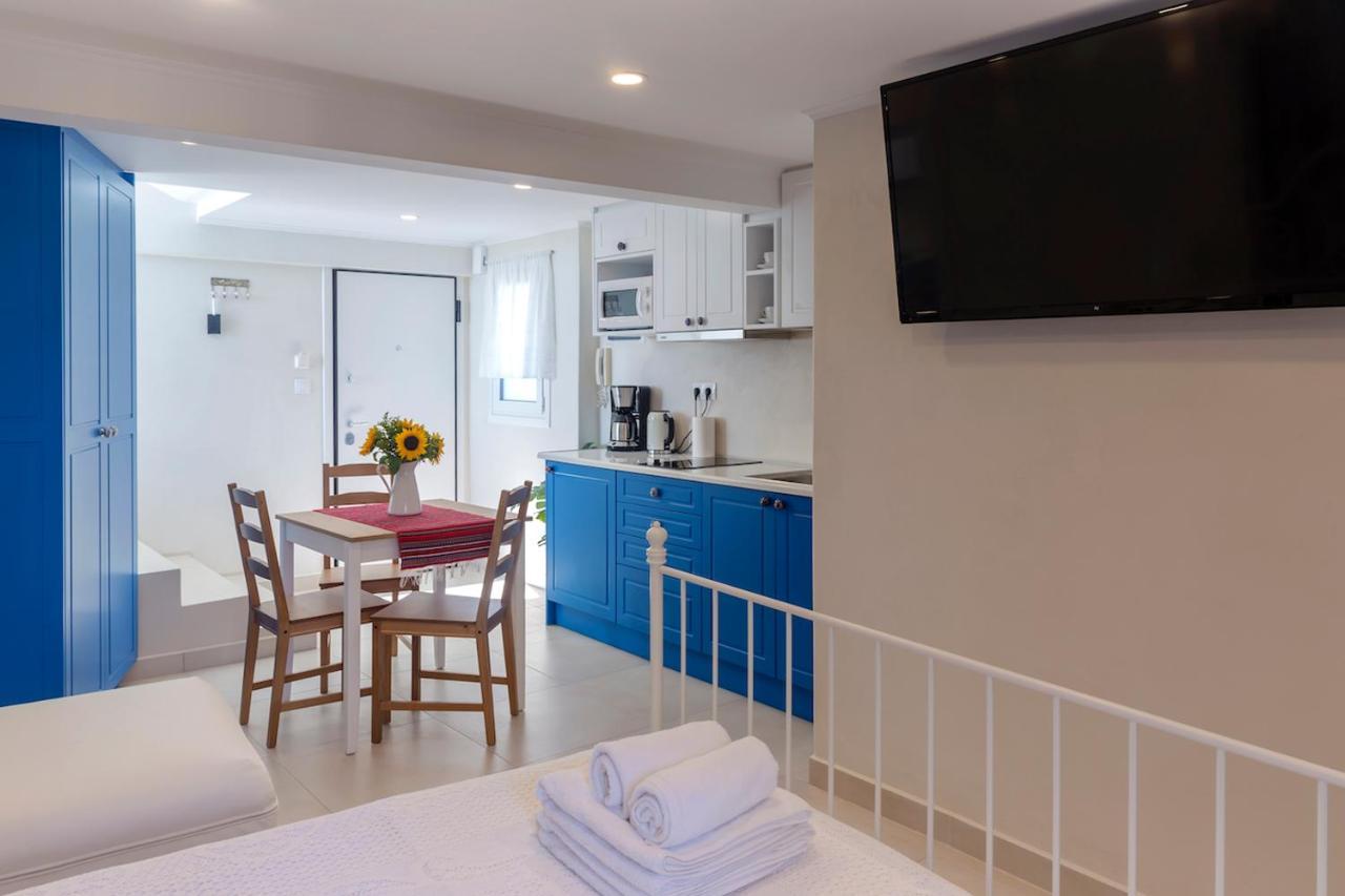 Blue And White Apartment Vipgreece Aten Exteriör bild
